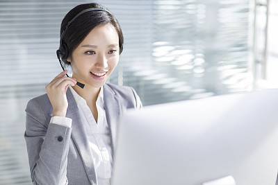 如何通過(guò)外呼系統(tǒng)提高工作效率和客戶(hù)管理